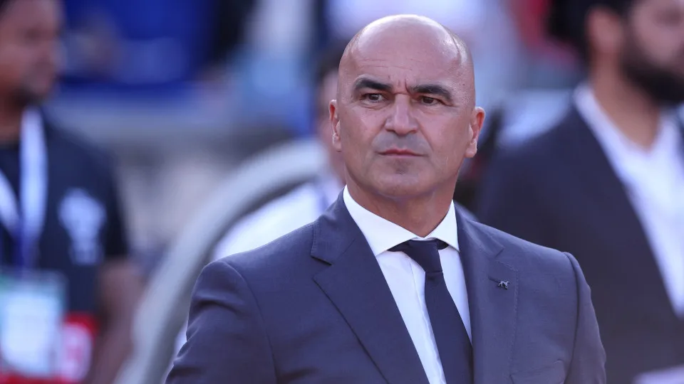 Roberto Martínez reage à expulsão de Rafael Leão: "Não podemos..."