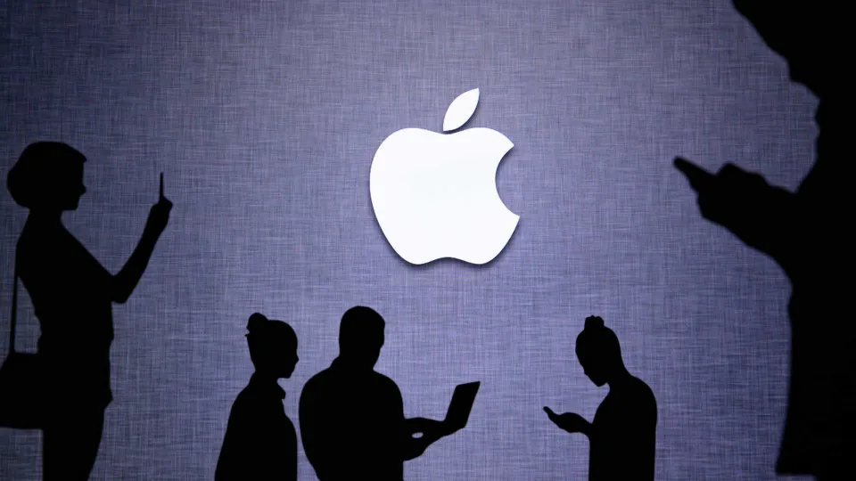 Apple vai adotar metal líquido para a dobradiça do iPhone dobrável