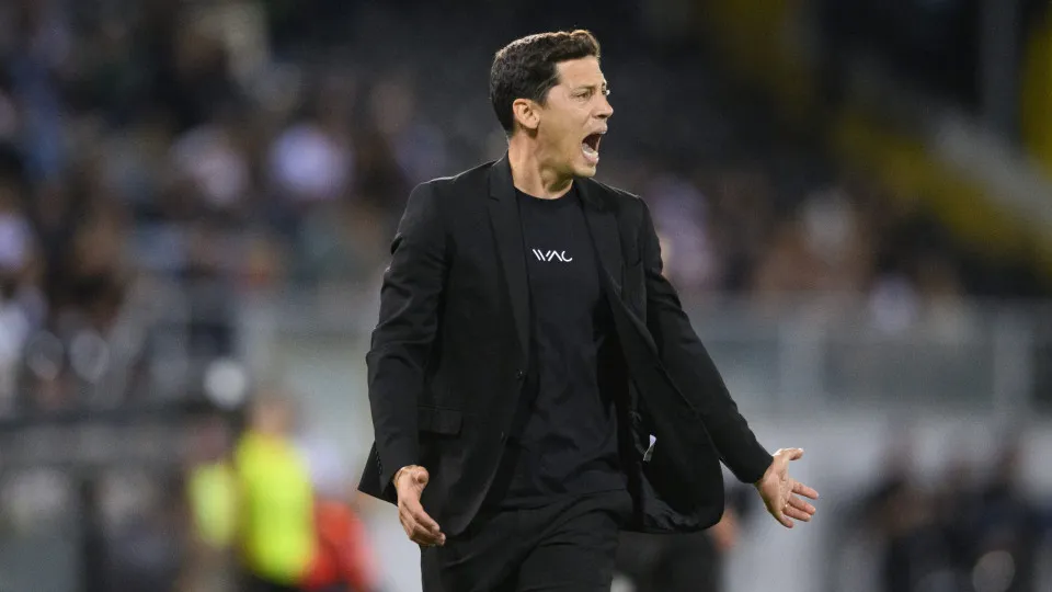 Luís Pinto elogia Mourinho e assume tristeza pós-Vitória: "Surpreendeu"