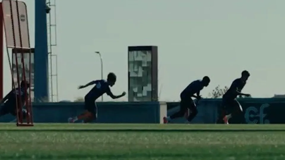 Portugal voltou a treinar na Cidade do Futebol e teve cinco 'reforços'