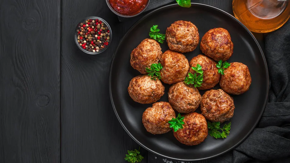 A receita de almôndegas na air fryer que se despacha em 20 minutos