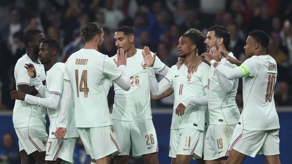 Para Mourinho ver? Olise faz hattrick e França bate Irlanda do Norte