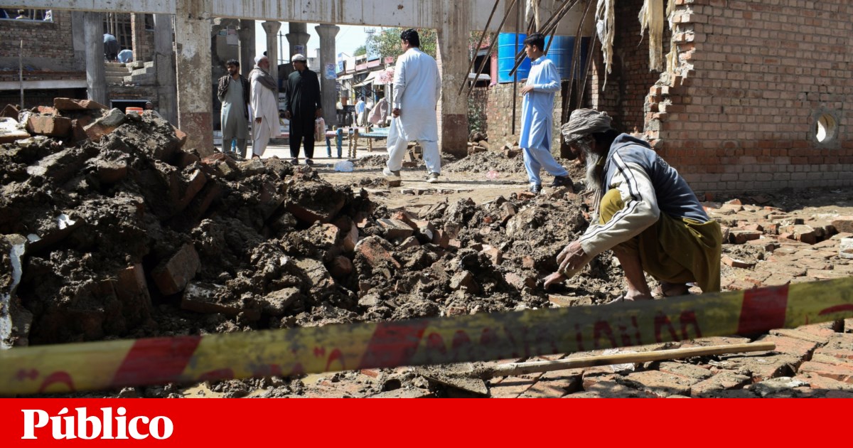 Ataques aéreos do Paquistão matam pelo menos 13 pessoas no Afeganistão