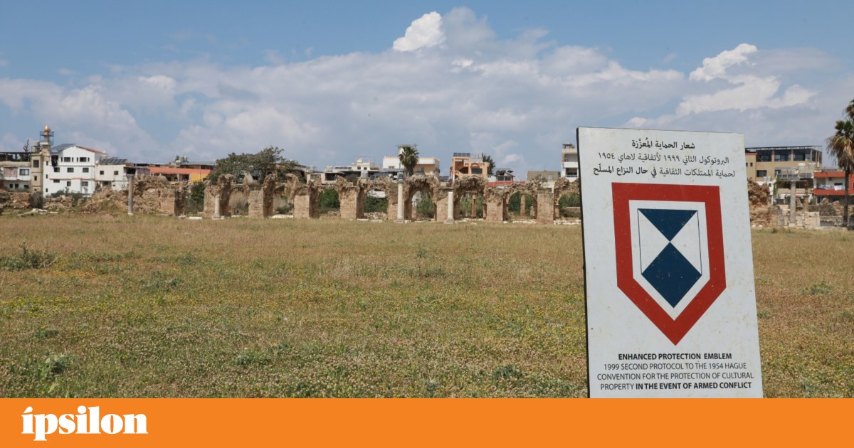 Antiga cidade de Tiro, jóia do Mediterrâneo, de novo danificada por ataque israelita
