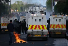 Segunda noite de protestos na Irlanda do Norte após ataque em Belfast