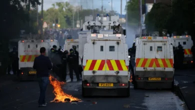 Segunda noite de protestos na Irlanda do Norte após ataque em Belfast