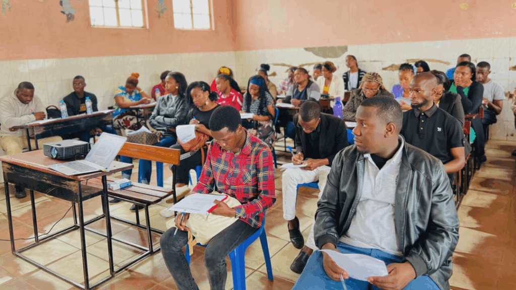 image-1024x576 Diploma na mão, emprego em falta: a desconexão entre formação académica e mercado de trabalho em Moçambique