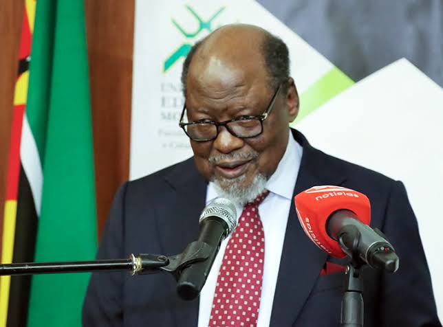 Universidades-em-Mocambique-sob-fogo-Joaquim-Chissano-exige-ciencia-voltada-para-o-campones-e-as-comunidades Universidades em Moçambique sob fogo: Joaquim Chissano exige ciência voltada para o camponês e as comunidades